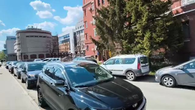 Назарбаева 12 в 87 м2