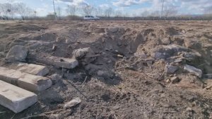 ЗАХОРОНЕНИЕ СТРОИТЕЛЬНОГО МУСОРА НА БЕРЕГУ РЕКИ УДА В «ГОРодЕ ДЛЯ ЛЮДЕЙ» 21.04-05.05.26 БОРИС БОДИЕВ