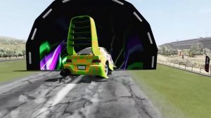 Большие и маленькие Pixar Cars против Железного Человека Танк-Паровоз - BeamNG.d