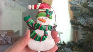 Ёлочная игрушка СНЕГОВИЧОК - НАРЯДНЫЙ КОЛПАЧОК, пластик, 10 см, MA7775B