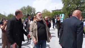 «Фак ю, Зеленский, фак ю, украинский флаг! Проваливай!»

В Ереване очень «тепло» встретили и Зелен
