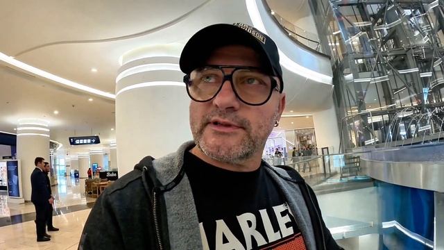 А это оказывается не Дубаи? А я думал...неожиданно!