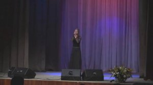 Лепестки цветов. ЕЛЕНА. Песня. Слова - Н. Бондарева, муз. - А. Болдык.