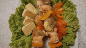 Пикантные шашлычки из форели с камамбером и сладким перцем