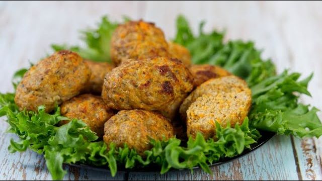 Куриные котлеты с творогом и морковью - полезный хит 🥕🍗 смотреть онлайн