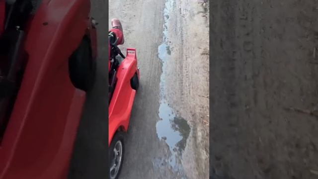 Ирина Михеева показала класс 👍 как можно легко и беспрепятственно гулять по лужам