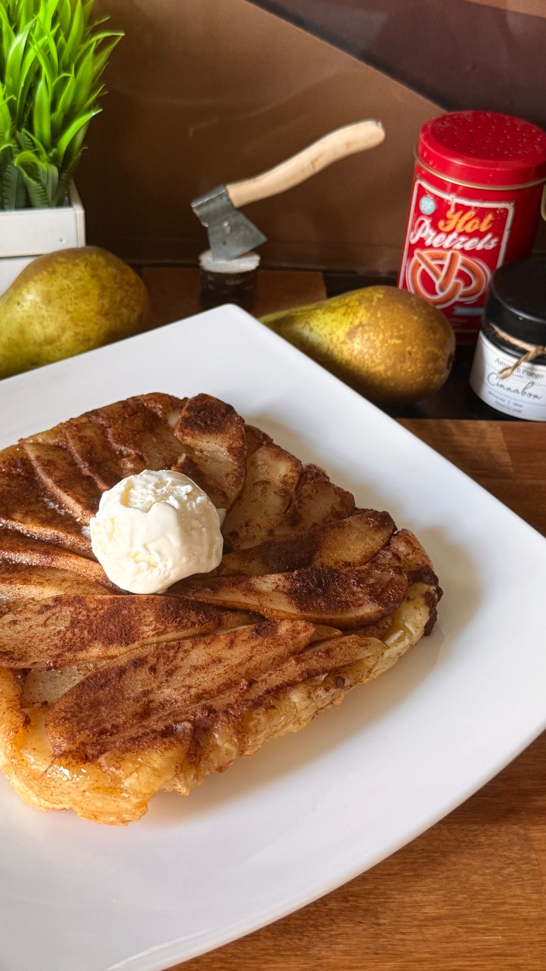 Домашний пирог «Пряная груша в карамели» 🍐 🥧