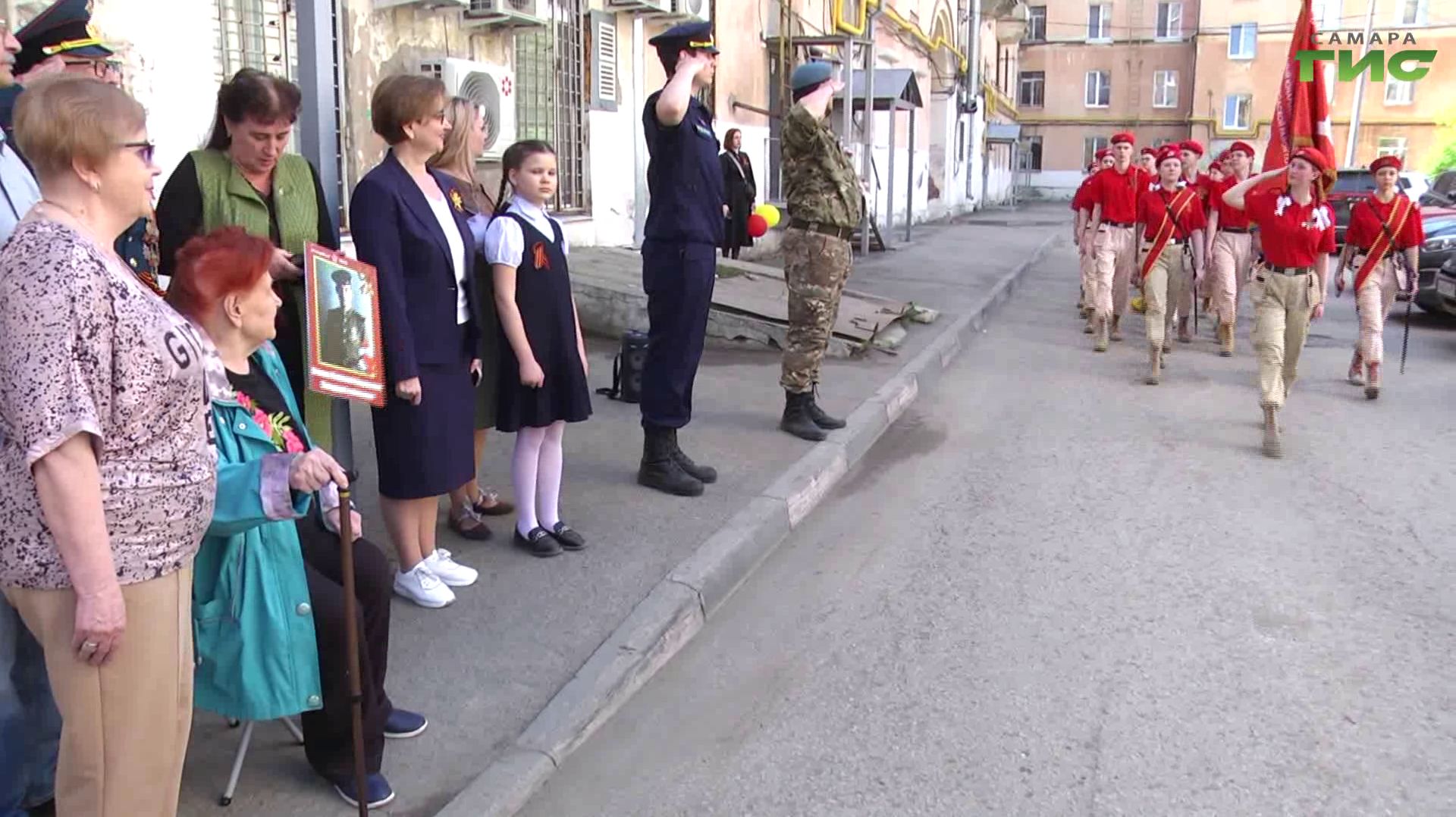 В Самаре проводят мини‑парады в честь ветеранов Великой Отечественной войны