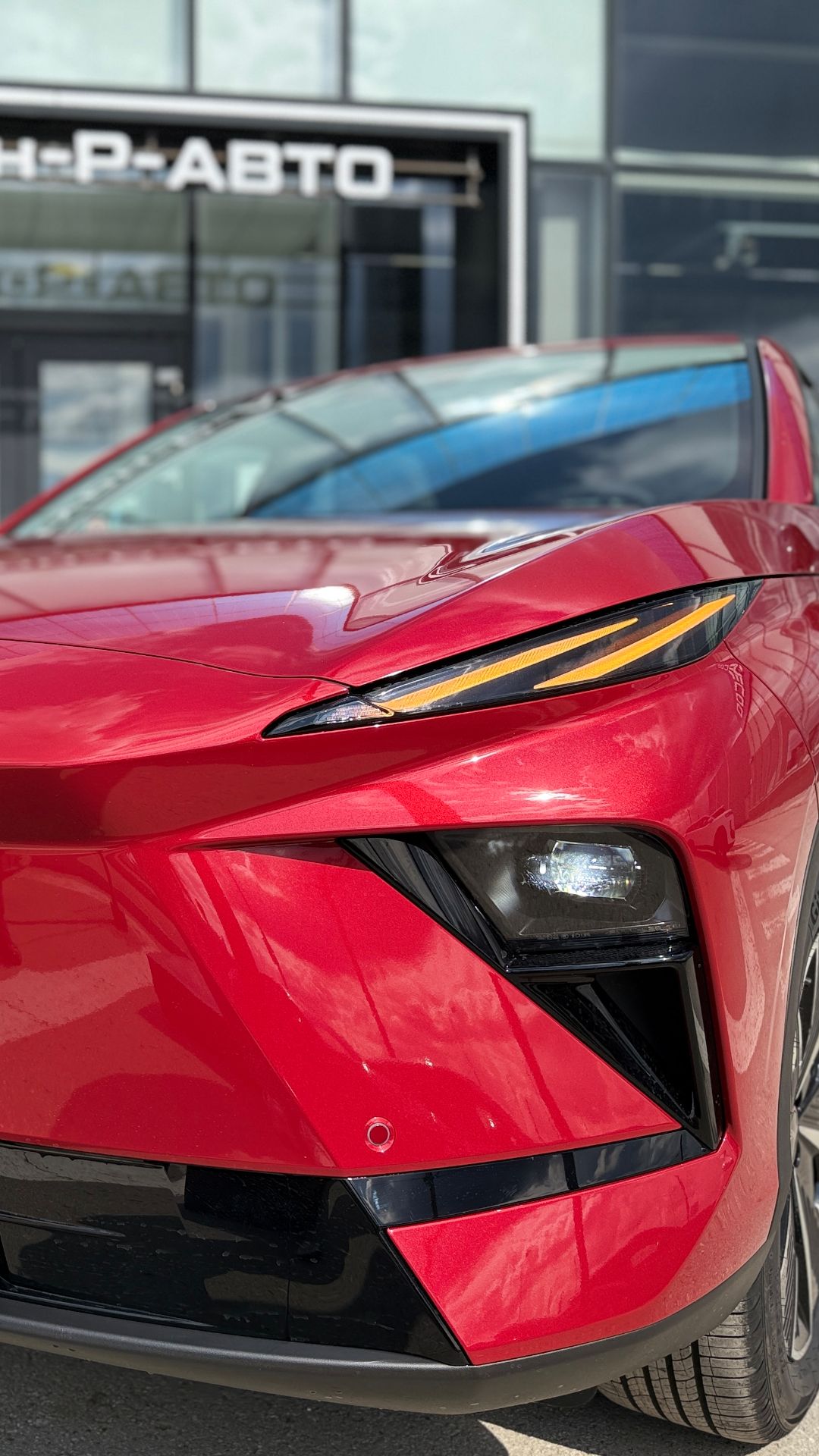 OMODA C5 красная смотреть онлайн