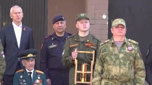 Ветеран Шапошников принял частицу Вечного огня на площади Партизан Брянска