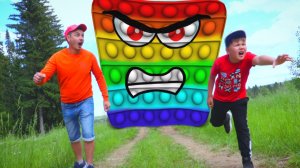 ПАПА И РОМА УБЕГАЮТ ОТ ГИГАНТСКОГО ПОПЫТА ЧАСТЬ 2! МУЛЬТИК ПРО ХЕЛПИКА! РОМА И ХЕЛПИК 197 СЕРИЯ