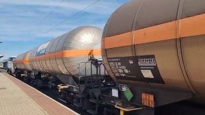 Тепловоз 742 761 с цистернами для сжиженного газа