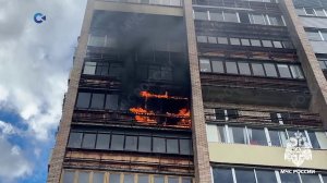 Более 20 пожарных и 7 единиц техники боролись с огнем в Петрозаводске