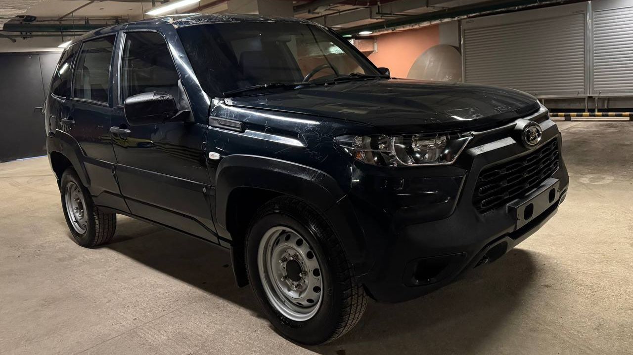Lada Niva Travel; 1.7 МT; 2023; Зеленый