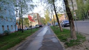Красивое, патриотичное граффити, с бабушкой из Донбасса на торце пятиэтажки в городе Реутов