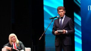 Сборник стихов и песен, посвящённых матерям, жёнам и сестрам военных, презентовали во Владивостоке.