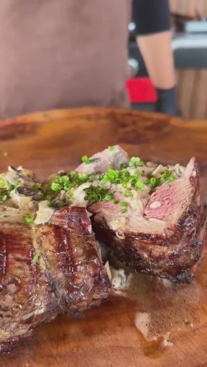 Стейк с грибами 🥩