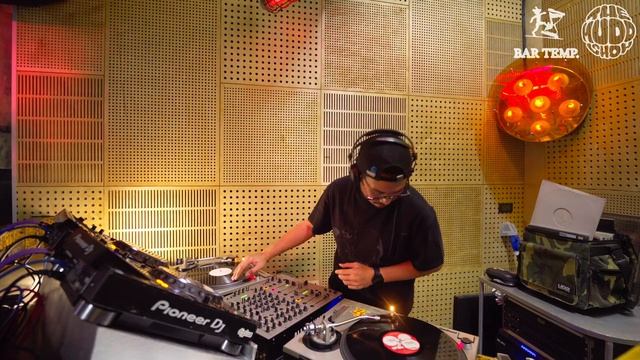 Gunlee @ themuddshow x Bar Temp