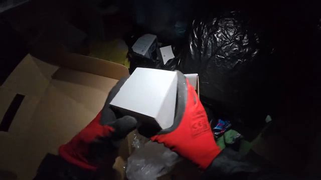 Как_я_зарабатываю_лазая_по_мусоркам_Dumpster_Diving_RUSSIA_#116