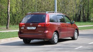 Toyota Siena 2004