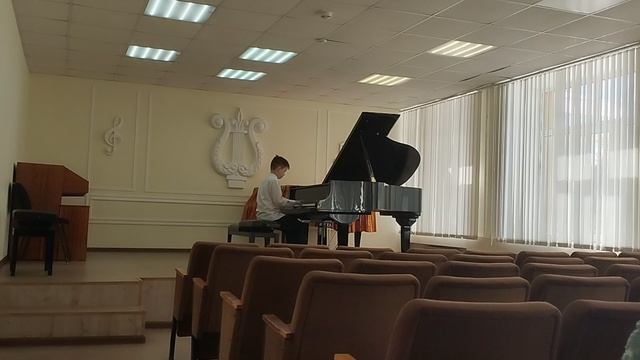 Лешгорн Этюд ор.66√7, Кулау. Соната С-dur, Смирнова Прелюдия смотреть онлайн