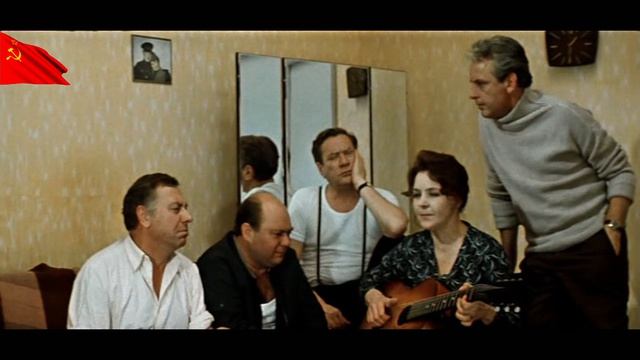 Десятый наш десантный батальон! Фрагменты из фильма "Белорусский вокзал". 1970 г.