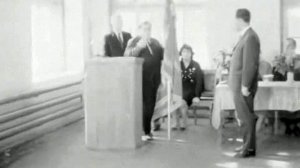 1967 год. Тюмень. Вручение переходящего Красного знамени трудовому коллективу