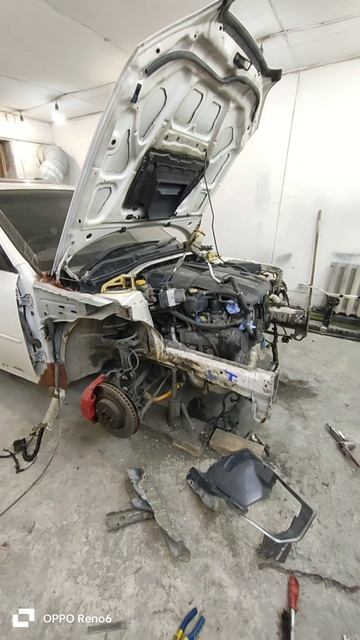 Subaru legacy: замена рамки радиатора и лонжерона крыла смотреть онлайн