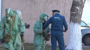 Школьники соревновались в военной подготовке