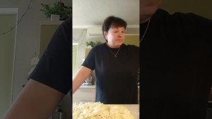 Продолжаю кашеварить 🍲 Потушила капусту 🥬