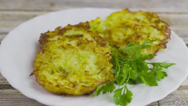 НАУЧИЛА ВСЕХ ПОДРУГ ГОТОВИТЬ ТАКУЮ ВКУСНОТУ ИЗ КАБАЧКОВ! ПОДРУЖКИ В ВОСТОРГЕ!
