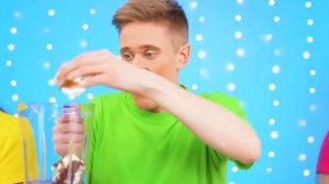 Испытание «Укуси, лизни или ничего» # Super Hyper СДЕЛАЙТЕ сумасшедший вызов