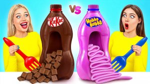 Bubble Gum vs. Chocolate Food Challenge Super Hyper DO