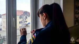 Камчатские спасатели МЧС России присоединились к Всероссийской акции «Окна Победы»