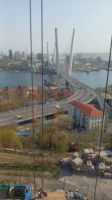 Владивосток. Вид  с большой стройки...