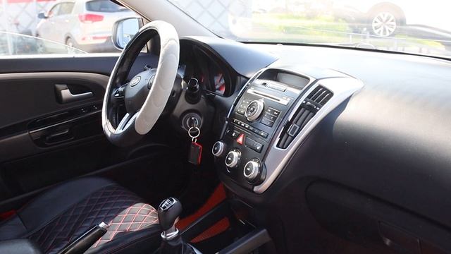 Kia Ceed смотреть онлайн