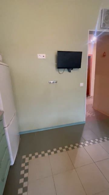 16472593599136