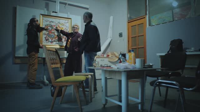 Съедобный шедевр: Кот, который смотрит на тебя зефиром // художник Алехо Меласкез, 5 мая 2026 года