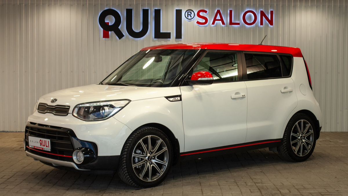 Kia Soul II Рестайлинг, 2016 смотреть онлайн