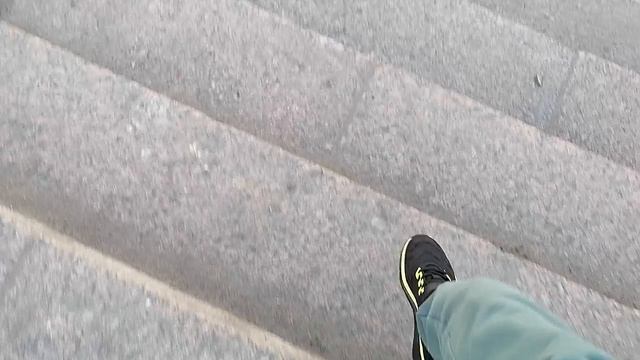 Гуляем по набережной в Санкт-Петербурге.