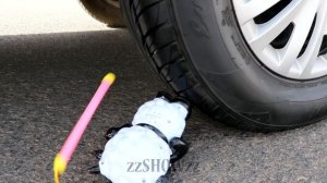 Aplastando Coca-Cola, Fanta, Sprite, Pepsi Globos con la Rueda de un Coche