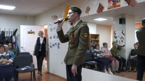 Р. Воробьев «Бери шинель, пошли домой»