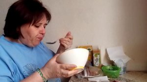 Мукбанг. Борщ и салат из свеклы.