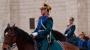 90 лет со дня основания отмечает Президентский полк Службы коменданта Московского Кремля ФСО.