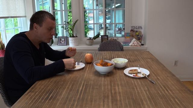 Слава: Человек, который знает о калориях и свете всё
