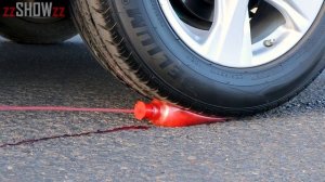Aplastando Cosas Crujientes y ORBEEZ con la Rueda de un Coche_part1_2