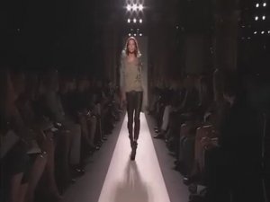 Показ женской коллекции Balmain весна-лето 2010