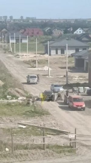 В селе Струмовка строители дали отпор ТЦК. Один из военкомов применил оружие во время конфликта.