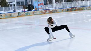 Валиева, Трусова, Петросян это трио звёзд. Алина Кабаева и её чемпионки.