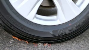 Aplastando Cosas Crujientes y Suaves! Petardos VS Rueda de Coche